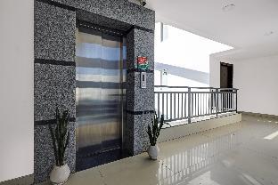 super townhouse tipsyy near bestech central square mall