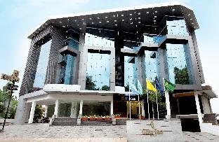 royal plaza glitz inn