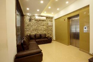 royal plaza glitz inn