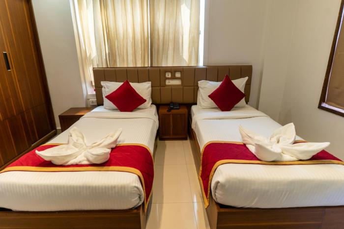 royal plaza glitz inn