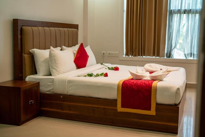 royal plaza glitz inn