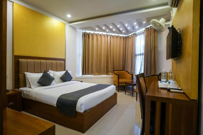 royal plaza glitz inn