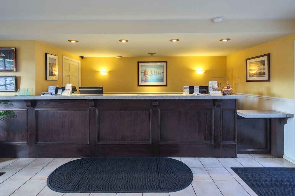 monterey bay lodge