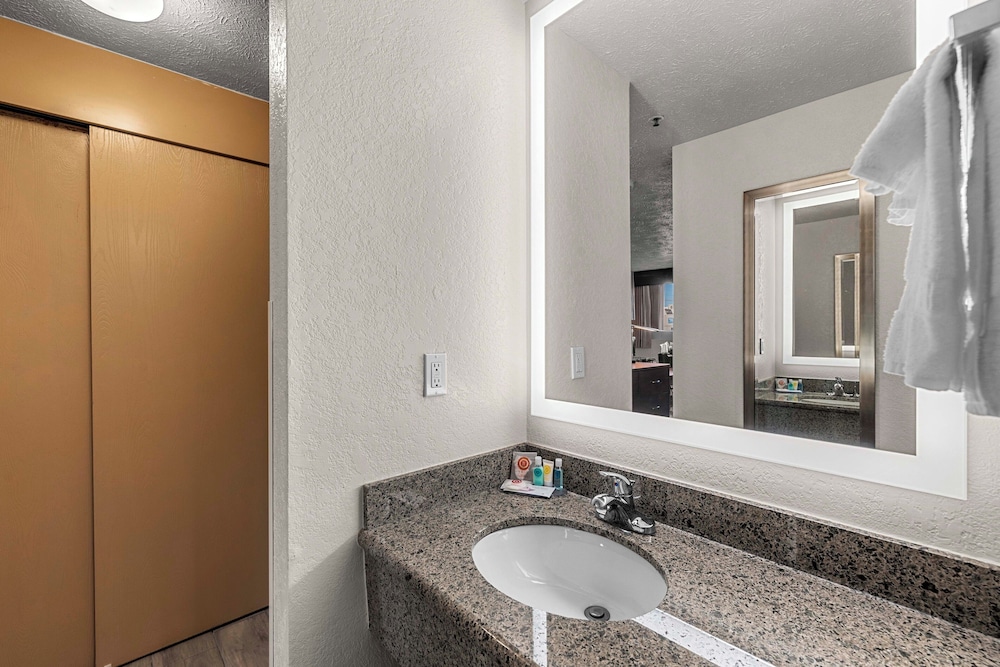 clarion pointe wenatchee