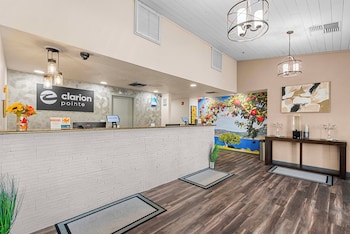 Clarion Pointe Wenatchee,,3 star