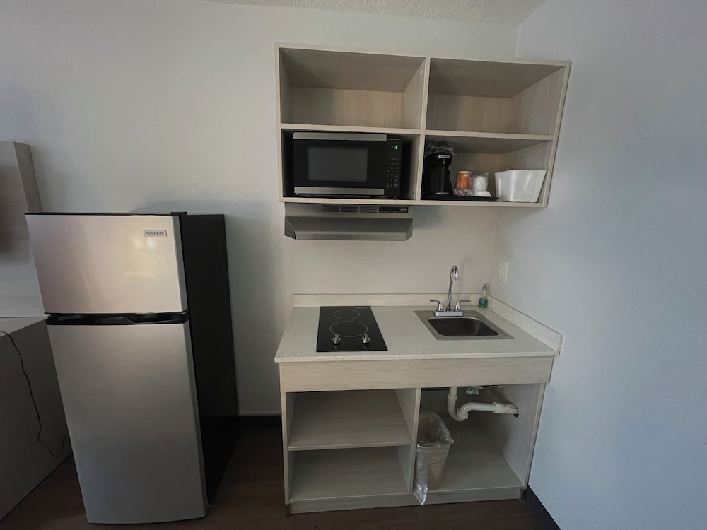 suburban studios east syracuse carrier circle