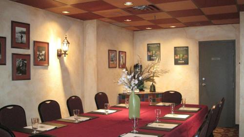 quality hotel and suites montreal east
