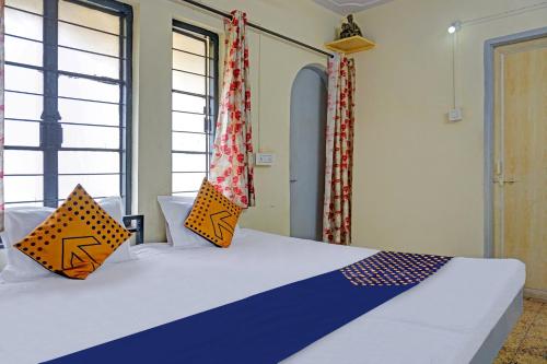 Spot On Hotel Prakash Residency, Near Hanuman Gym Ajmera Colony, Pimpri,,3 star