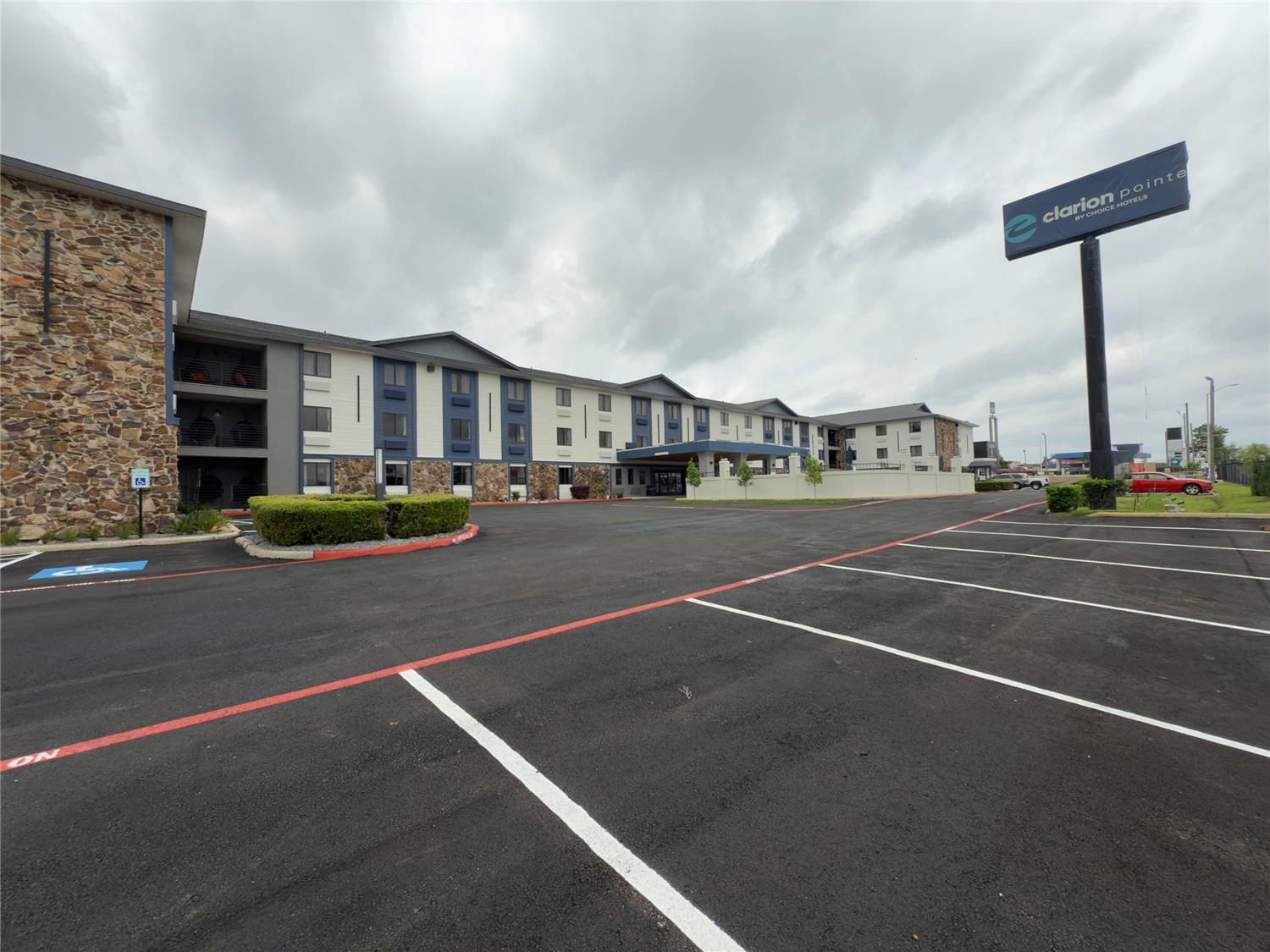 clarion pointe