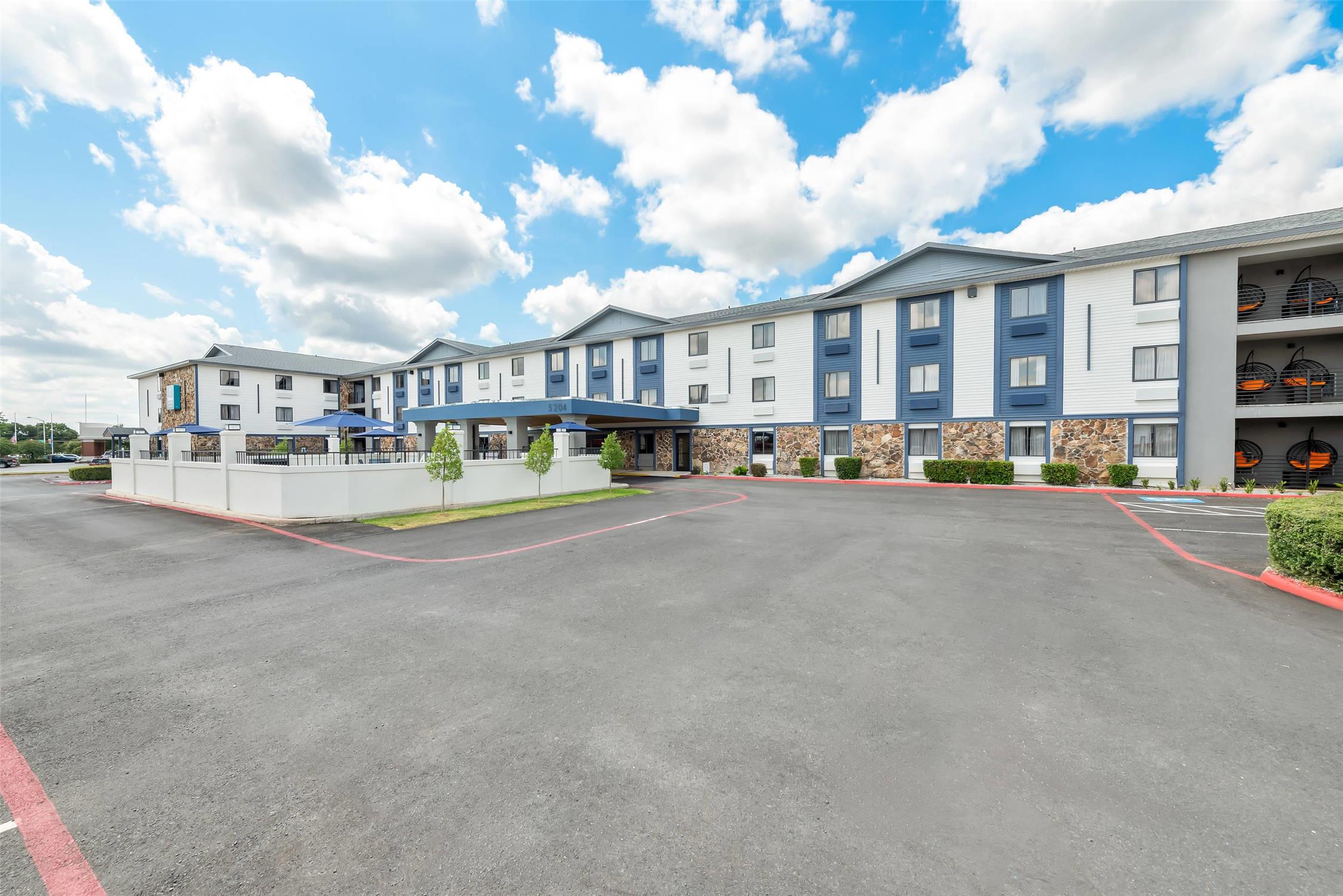 clarion pointe
