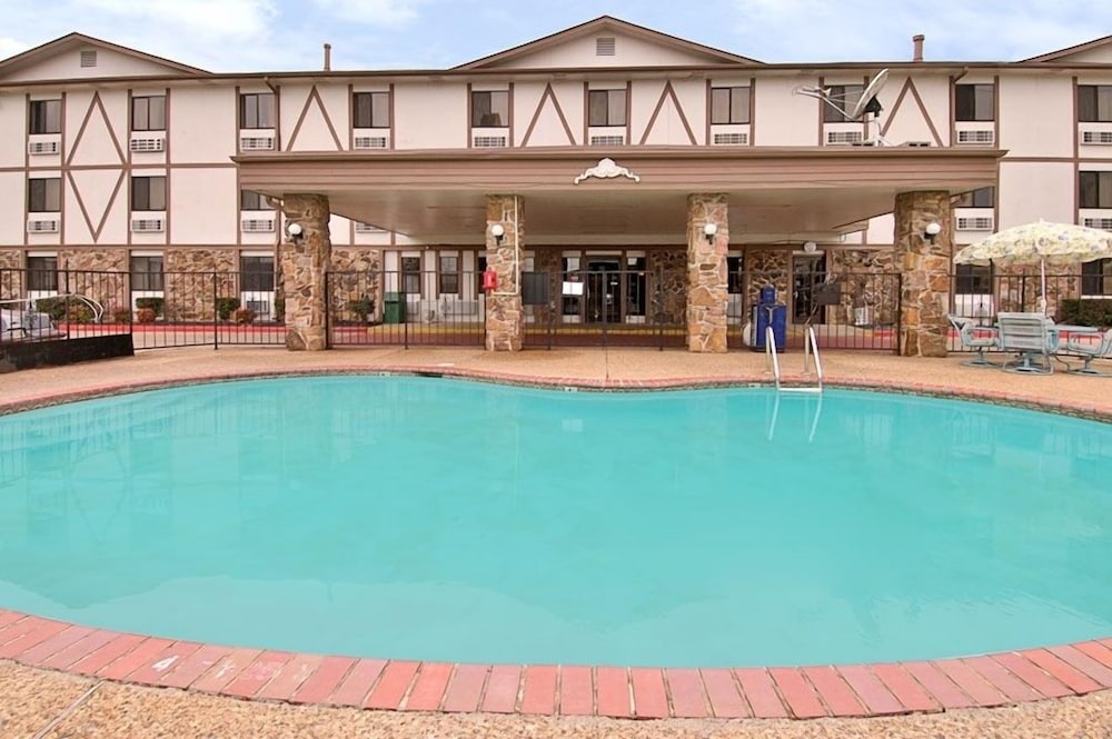 clarion pointe