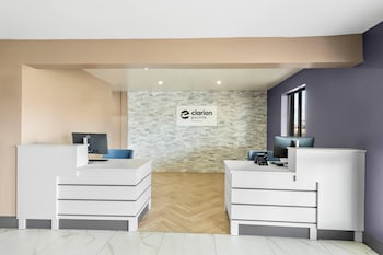Clarion Pointe,,3 star