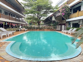 Collection O Khu Mueang Near Tha Phae Gate Formerly Lai Thai Guesthouse,,3 star