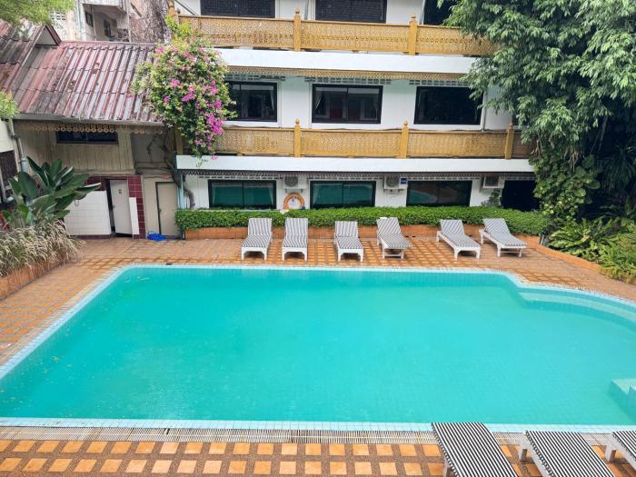 collection o khu mueang near tha phae gate formerly lai thai guesthouse