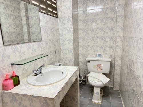 collection o khu mueang near tha phae gate formerly lai thai guesthouse