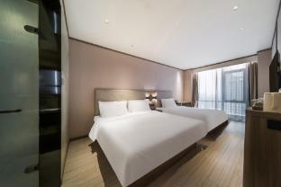 hanting hotel beijing tongzhou linheli metro station