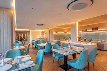 park inn and suites by radisson bengaluru yelahanka