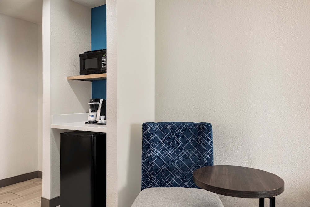 holiday inn express morgantown by ihg