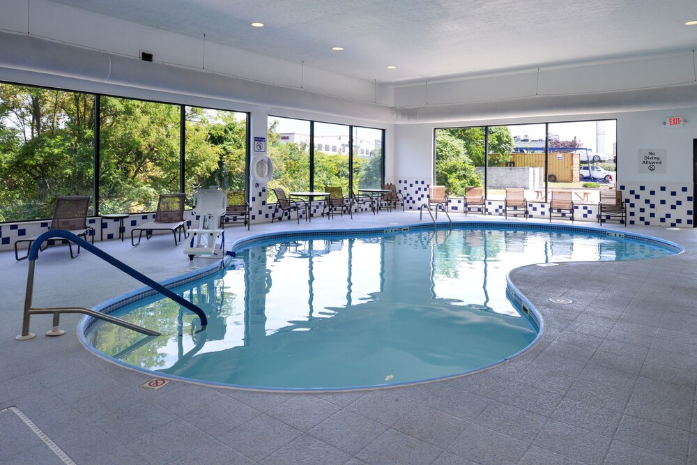 holiday inn express morgantown by ihg