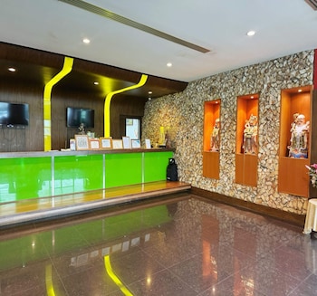 capital o 75514 vasidtee city hotel