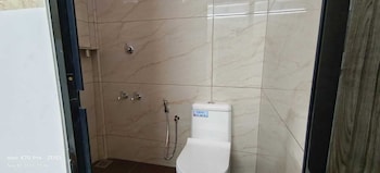 nirupama hotel aluva