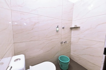 nirupama hotel aluva