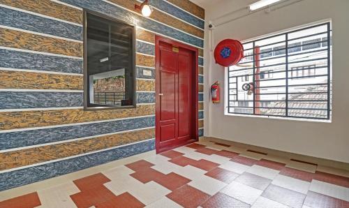 nirupama hotel aluva