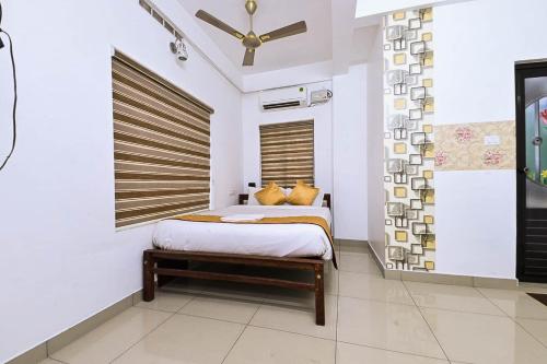 nirupama hotel aluva