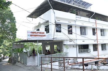 nirupama hotel aluva