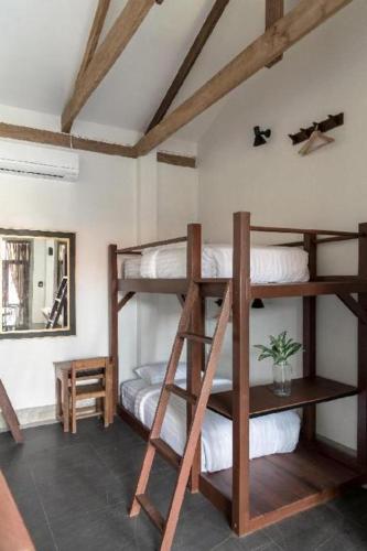 uthai heritage hotel