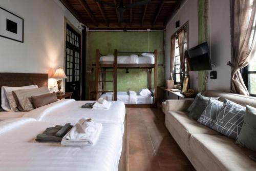 uthai heritage hotel