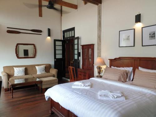 uthai heritage hotel
