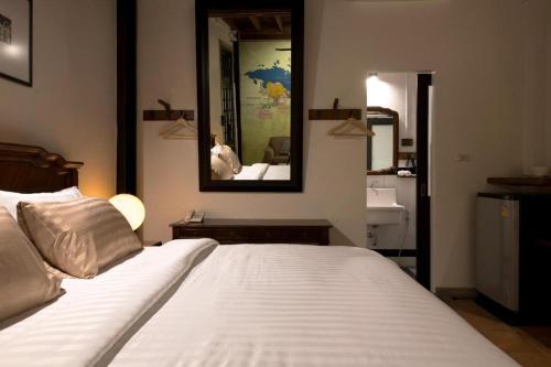 uthai heritage hotel