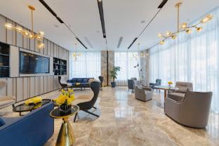 echarm hotel huangshi daye high speed railway station bund capital