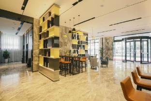 echarm hotel huangshi daye high speed railway station bund capital