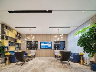 echarm hotel huangshi daye high speed railway station bund capital