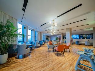 echarm hotel huangshi daye high speed railway station bund capital