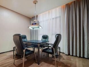 echarm hotel huangshi daye high speed railway station bund capital