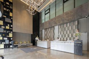 echarm hotel huangshi daye high speed railway station bund capital
