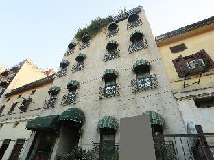 the metropolis guest house near rk ashram metro station