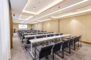 atour hotel lanzhou east market meteorological bureau metro station
