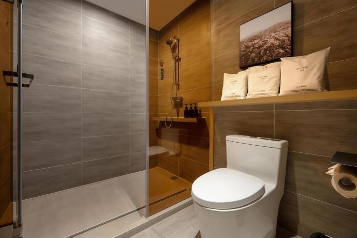 atour hotel lanzhou east market meteorological bureau metro station