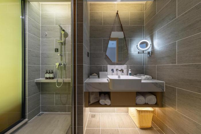 atour hotel guiyang guanshanhu park