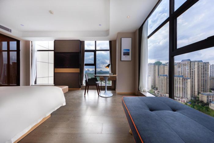 atour hotel guiyang guanshanhu park