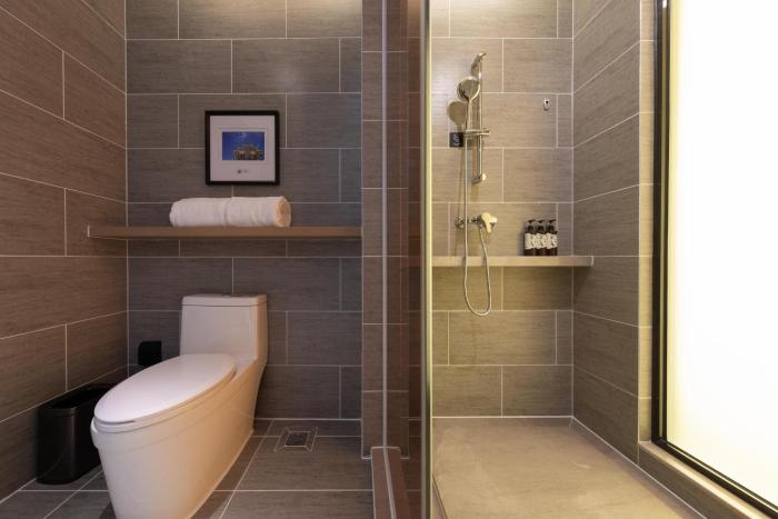 atour hotel guiyang guanshanhu park