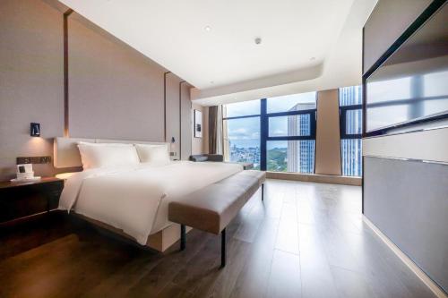 atour hotel guiyang guanshanhu park