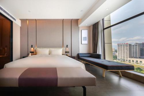 atour hotel guiyang guanshanhu park