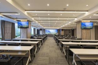 atour hotel luoyang longmen high speed railway station
