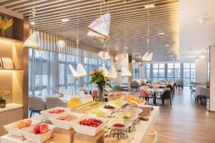 atour hotel zhuhai tangjiawan campus town jinding plaza
