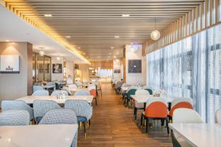 atour hotel zhuhai tangjiawan campus town jinding plaza